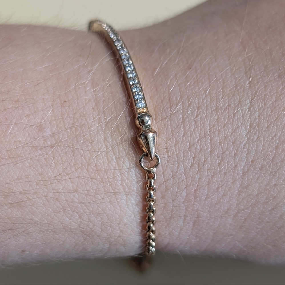 Kendra Scott Gold Bracelet with Arrow Accents and stones adjustable
